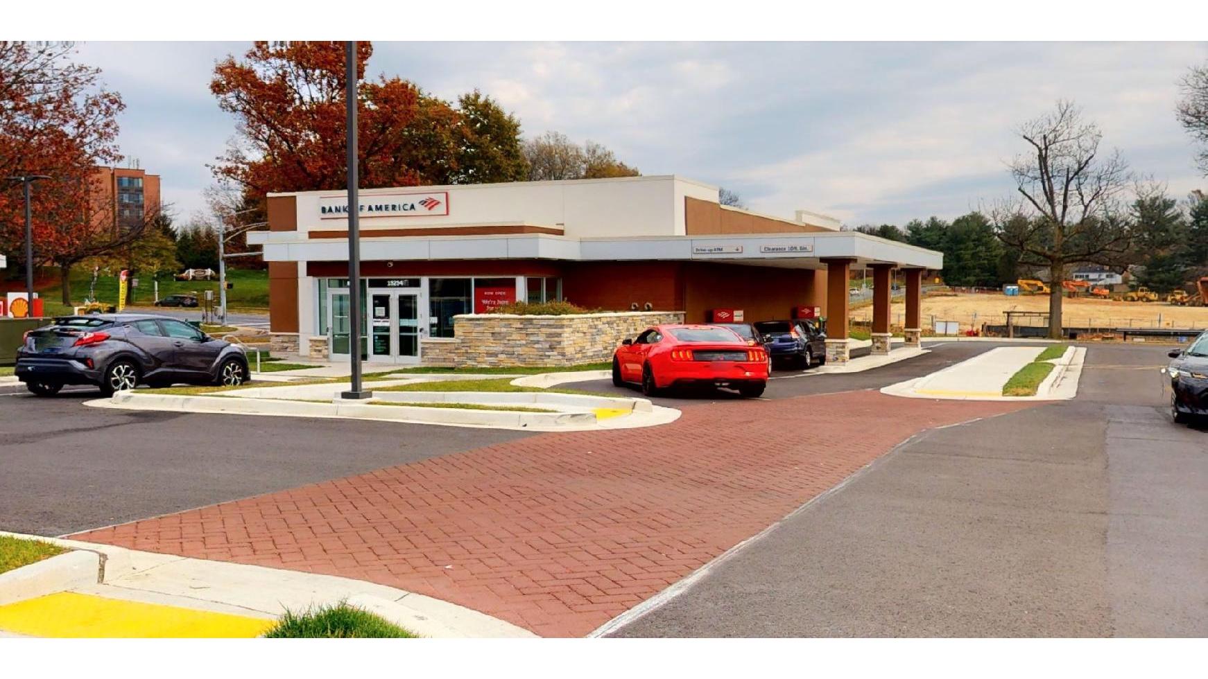 Bank of America (with Drive-thru ATM) 01