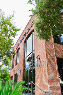 Broadway Bank - Alamo Heights Financial Center 02