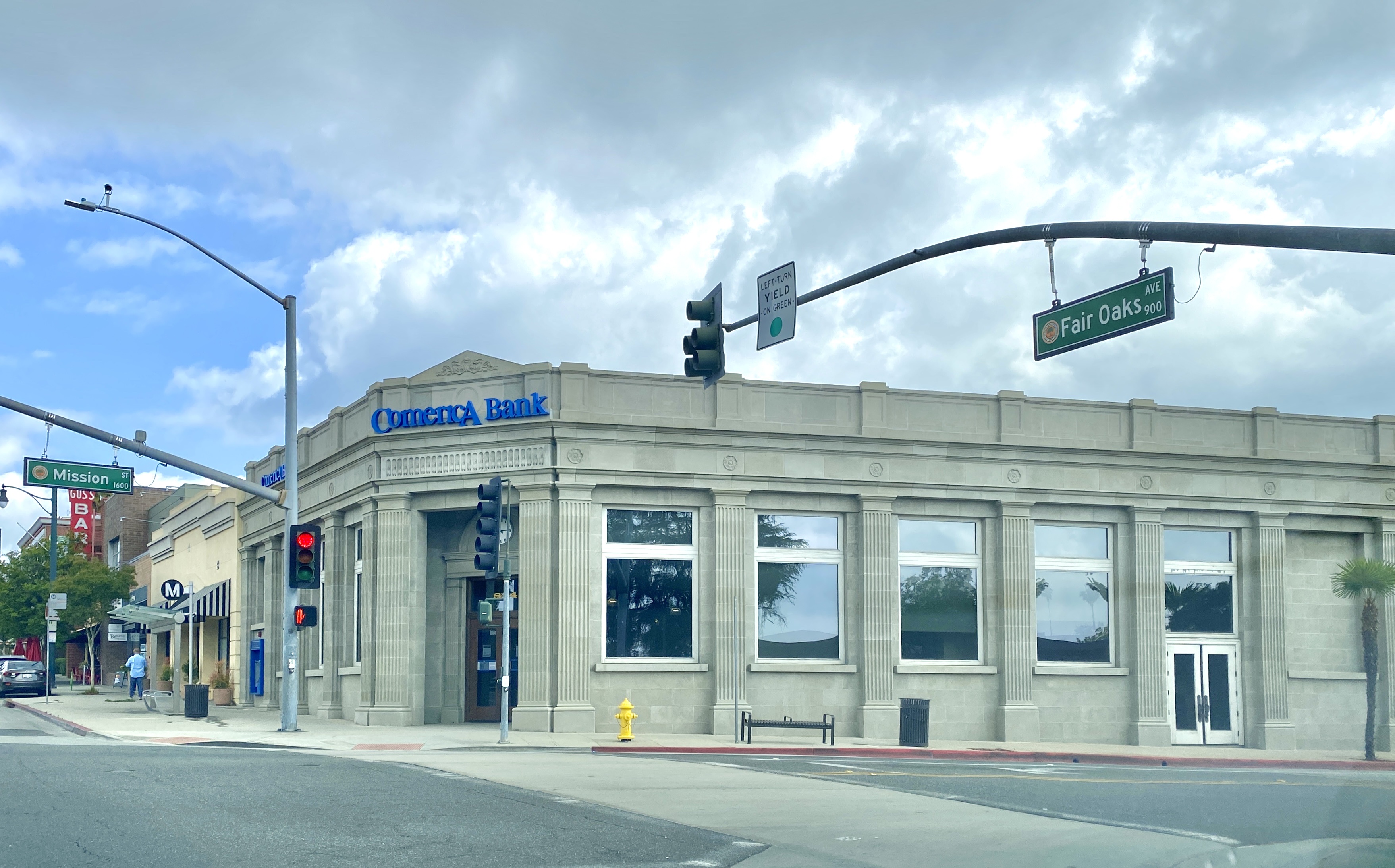Comerica Bank 01