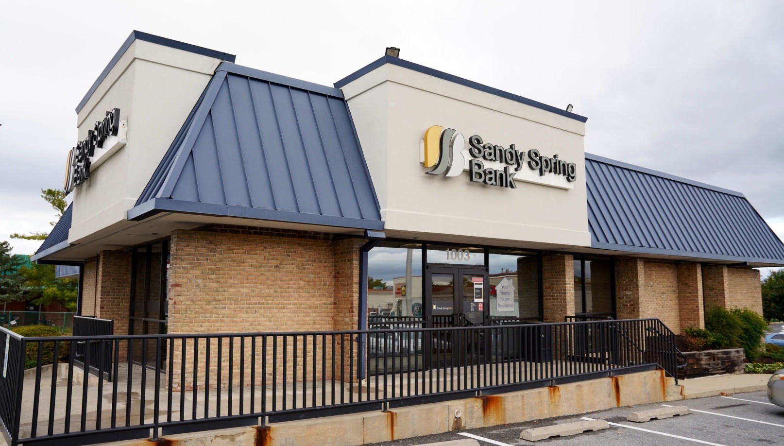 Sandy Spring Bank 01