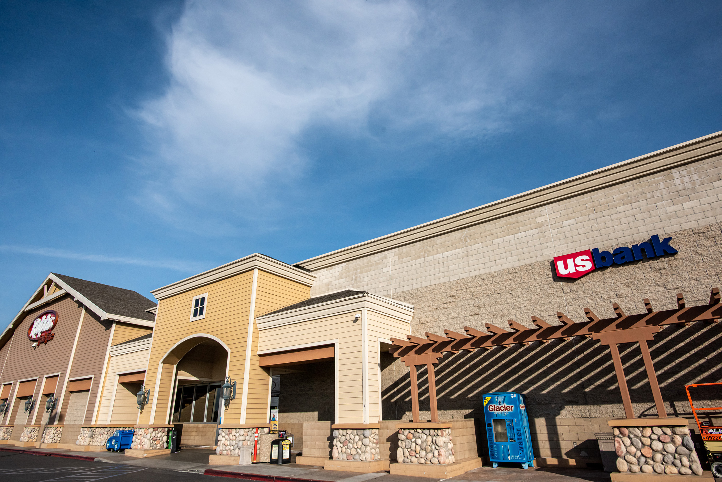 U.S. Bank Branch 01