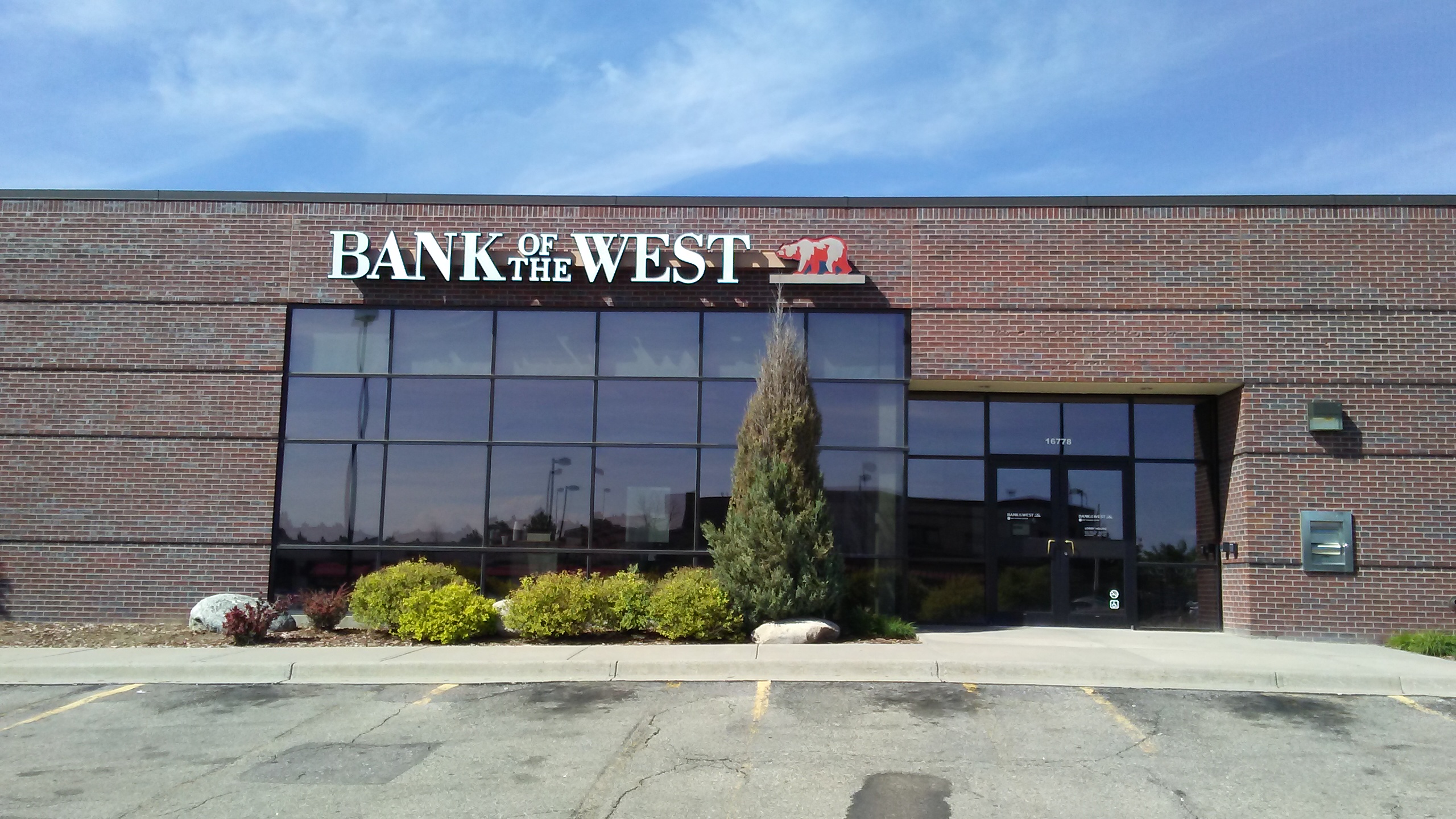 Bank of the West 01
