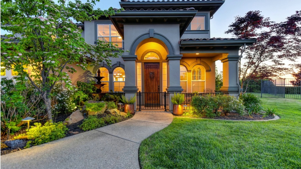 Top One Realty & Mortgage Inc 01