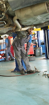 DCH Ford of Eatontown Service Center 04