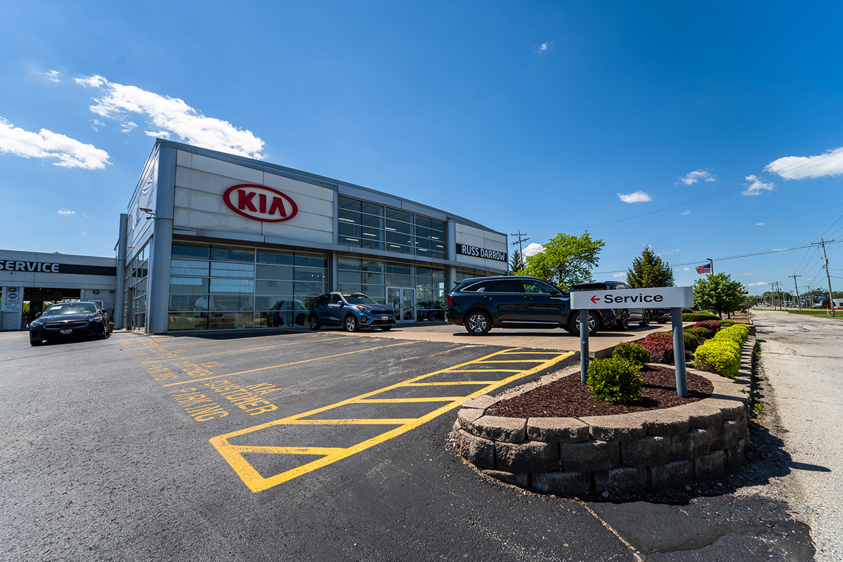 Russ Darrow Kia of Waukesha 01