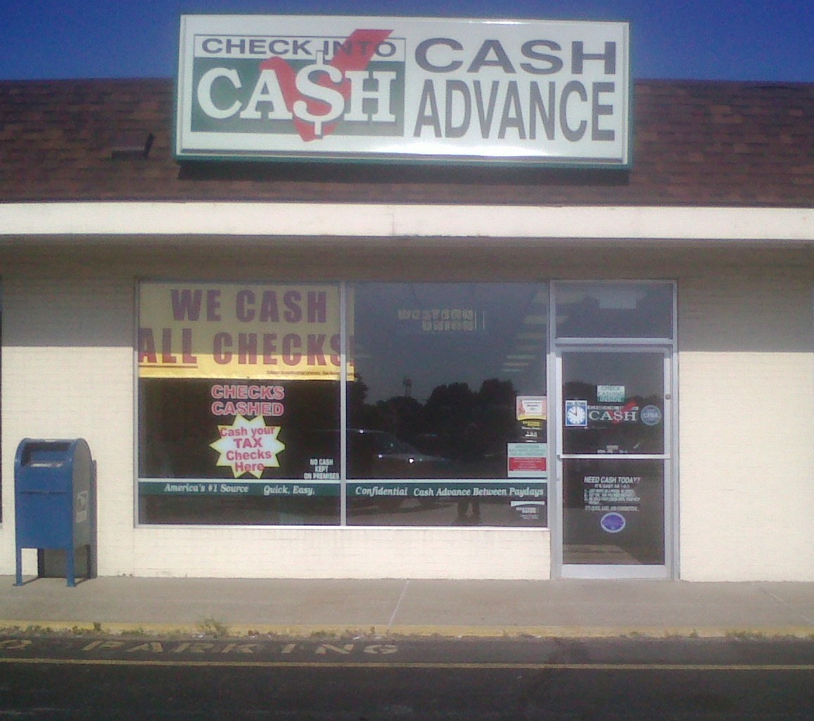 Check Into Cash 01