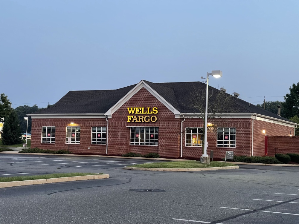 Wells Fargo Bank 01