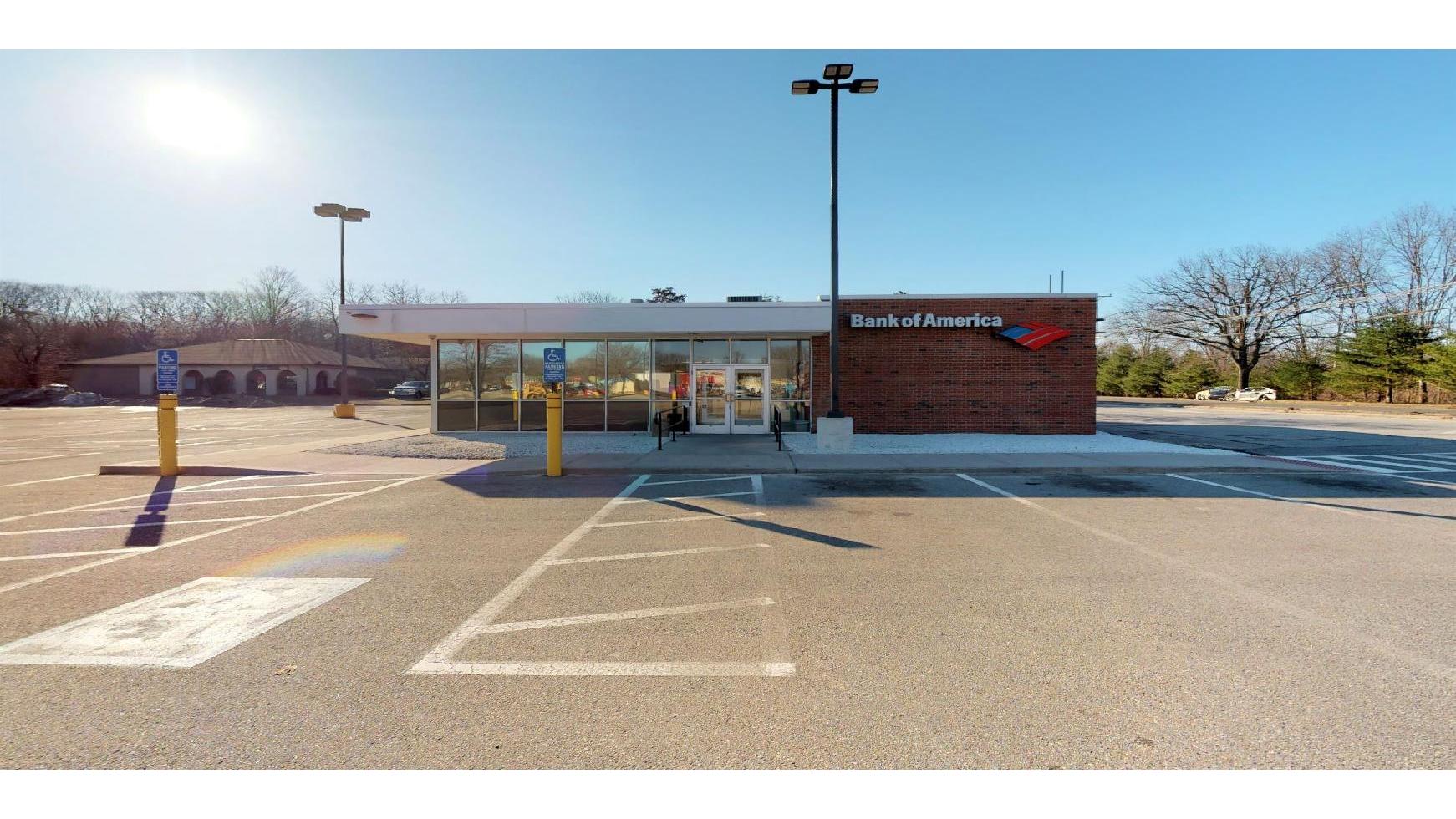 Bank of America (with Drive-thru services) 01