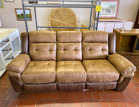 Bargain Center Thrift Store Authorize U-Haul Neighborhood Dealer 04