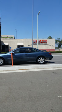 Bank of America (with Drive-thru ATM) 04
