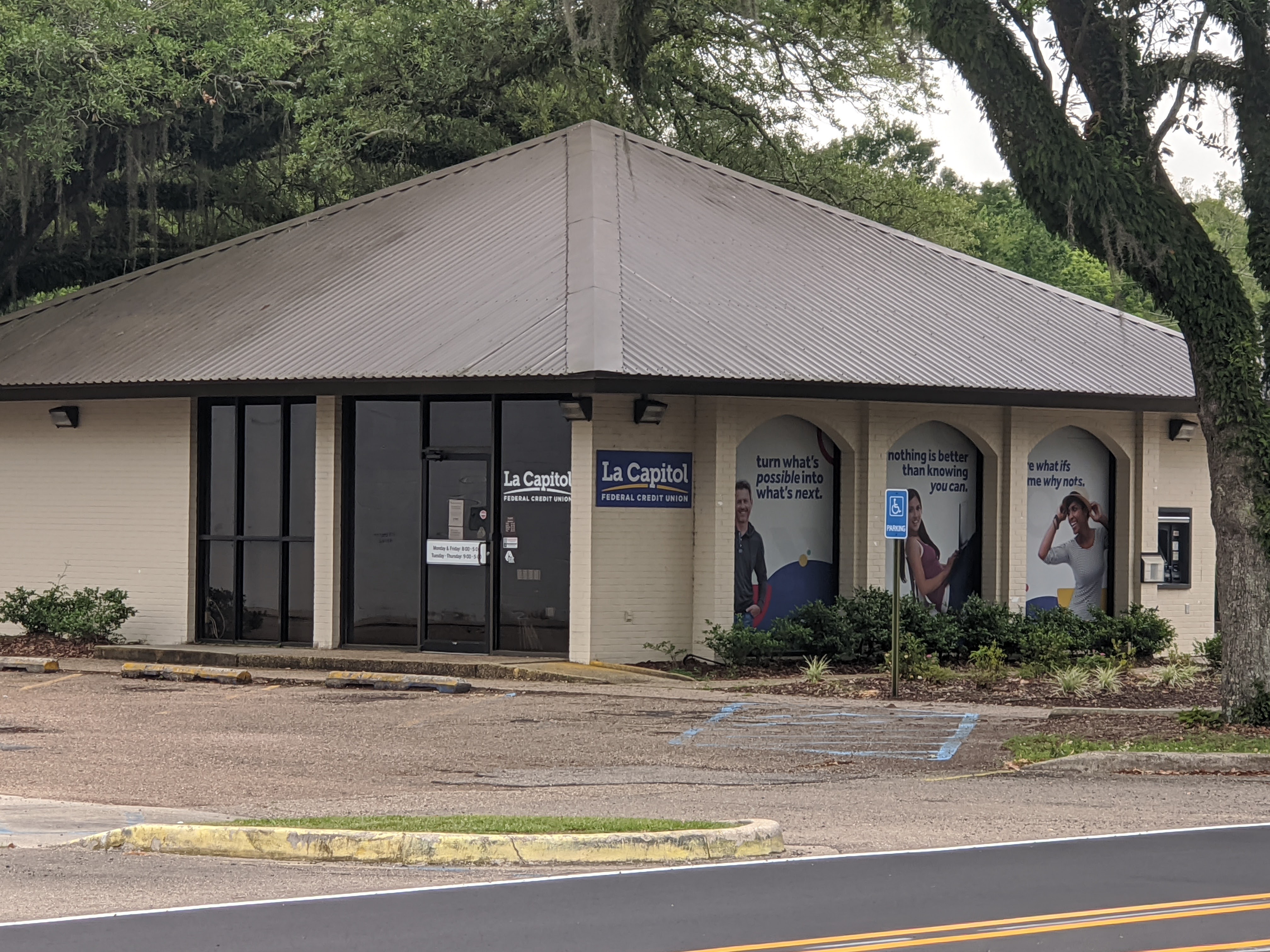 La Capitol Federal Credit Union 01