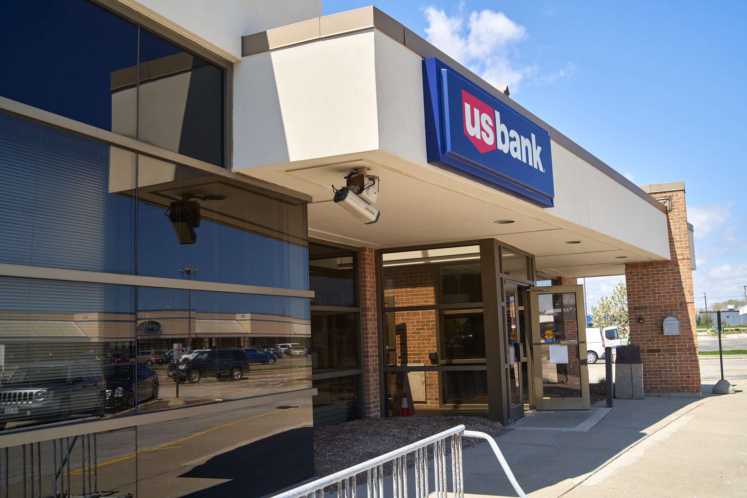 U.S. Bank Branch 01