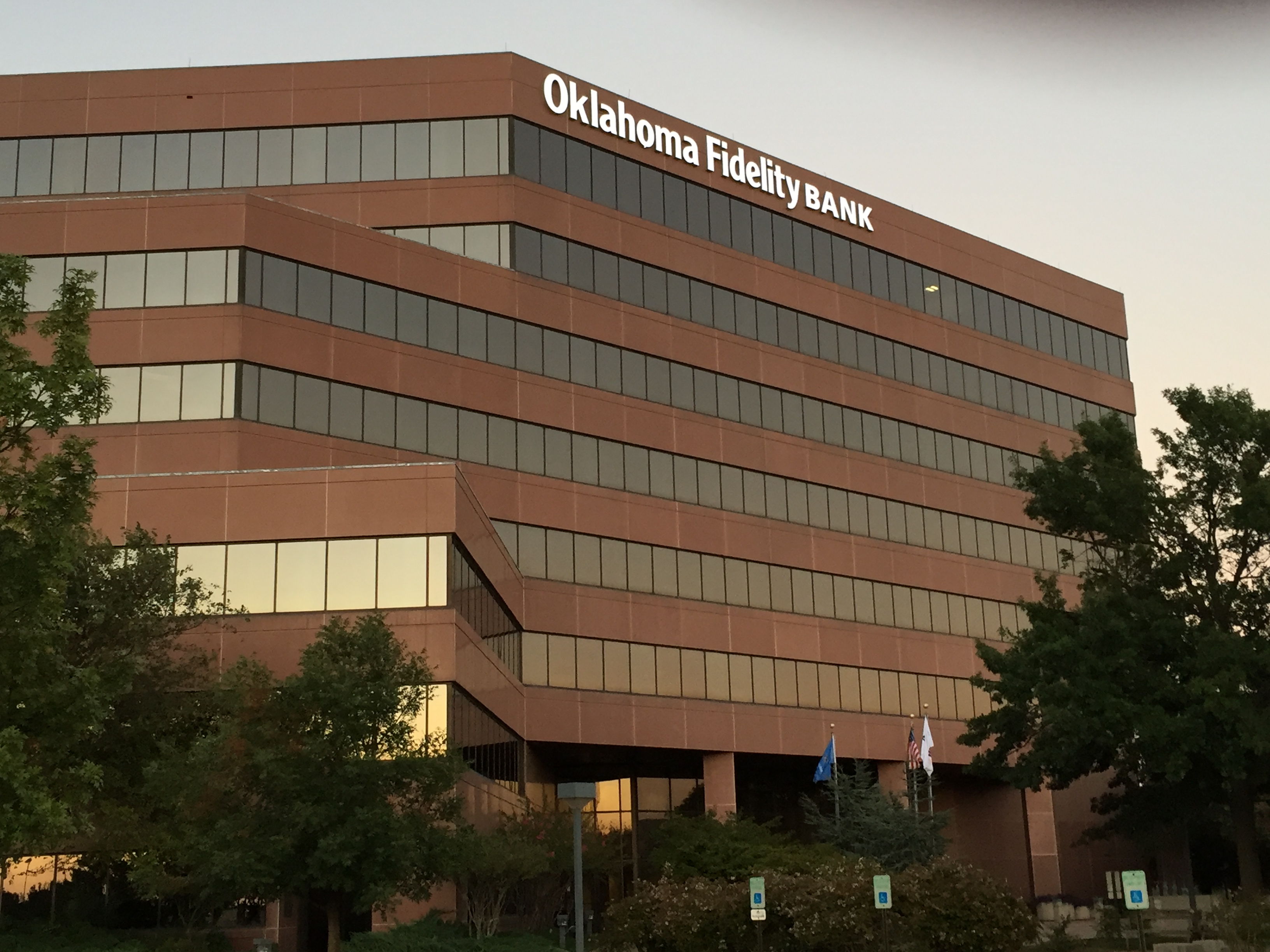 Oklahoma Fidelity Bank - Broadway Extension 01