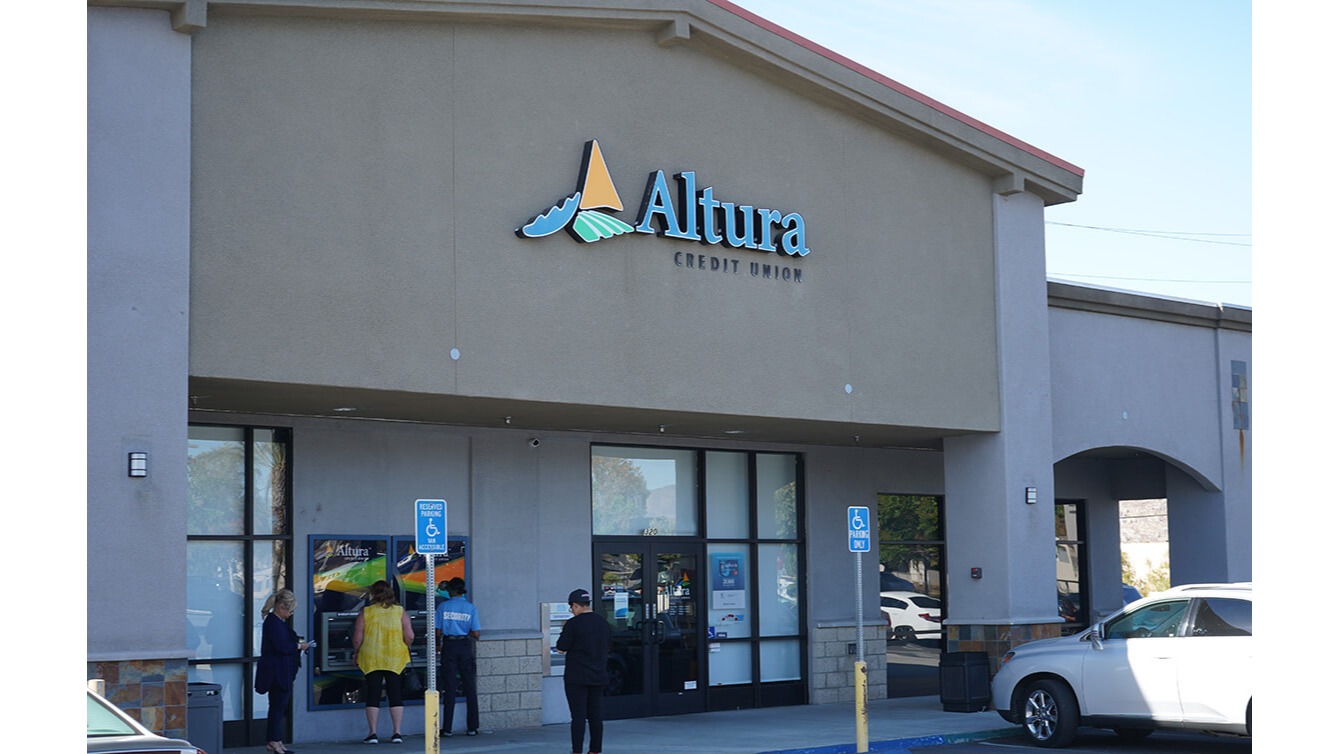 Altura Credit Union 01
