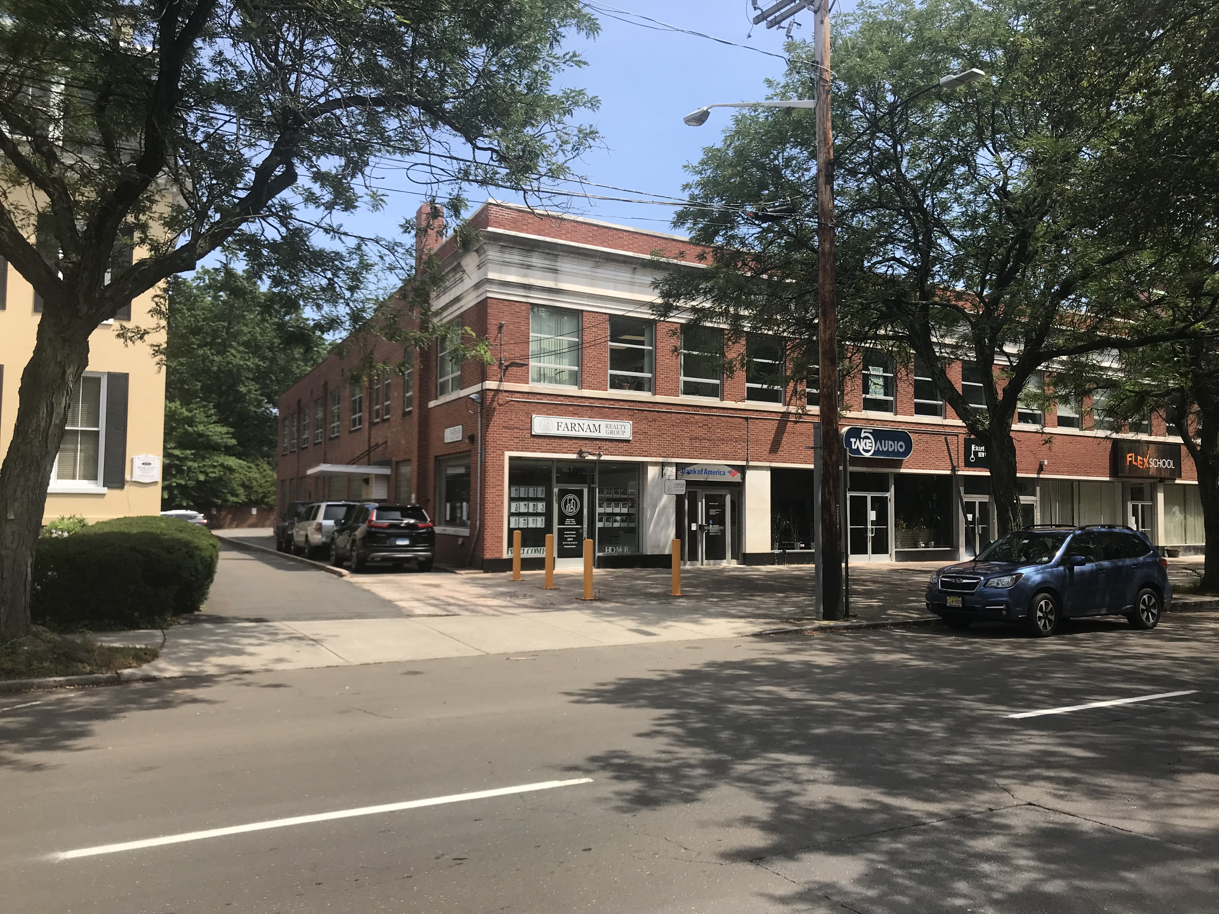 The Farnam Realty Group 01