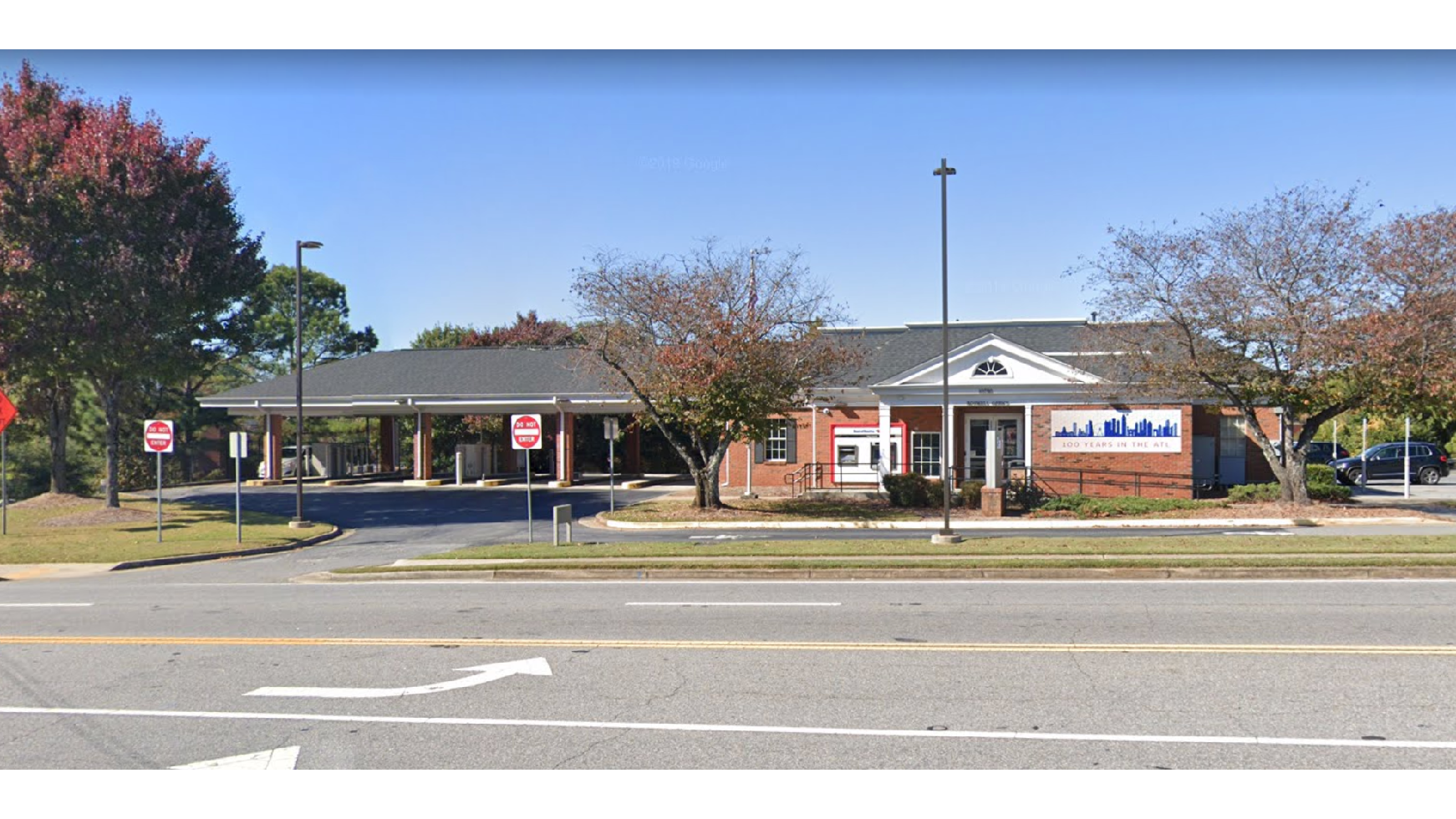 Bank of America (with Drive-thru ATM) 01