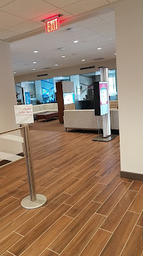 Bank of America (with Drive-thru ATM) 04