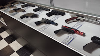Discount Pawn Shop 04