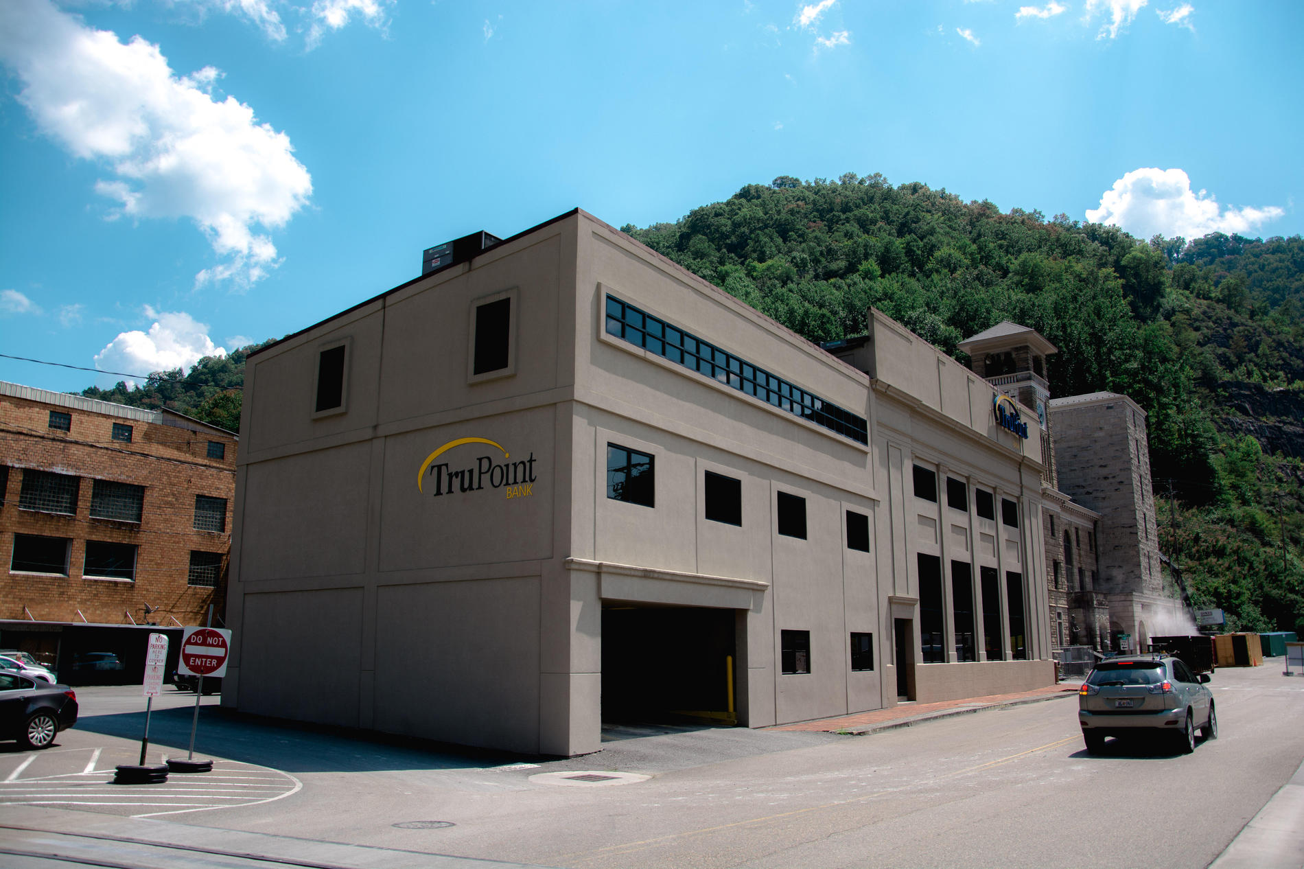 TruPoint Bank 01