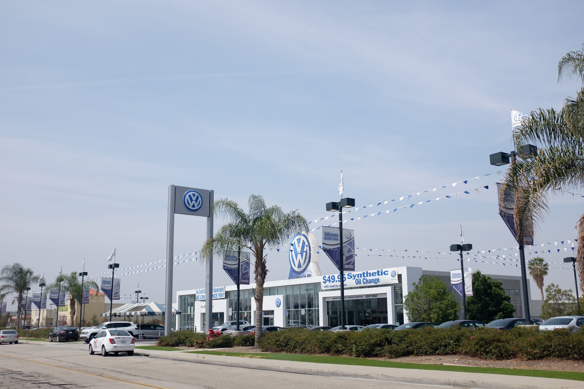 Car Pros Volkswagen of San Bernardino 01