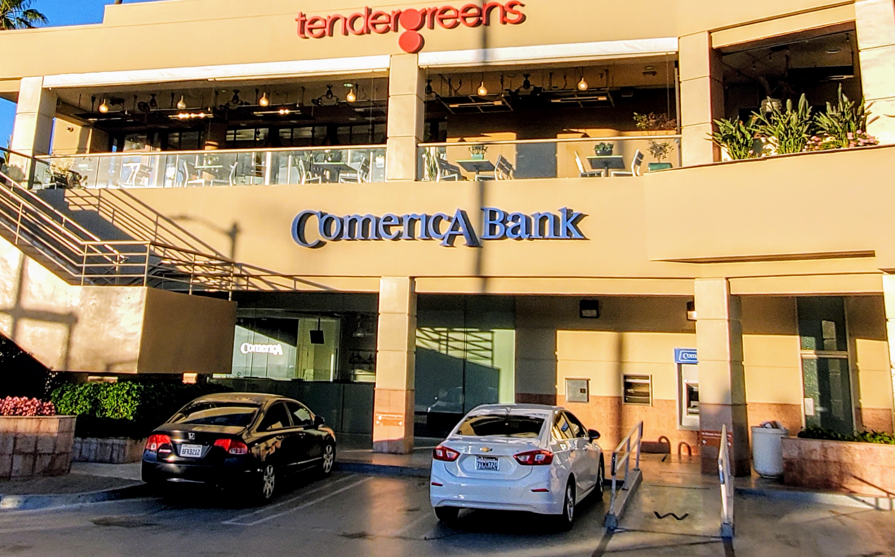 Comerica Bank 01