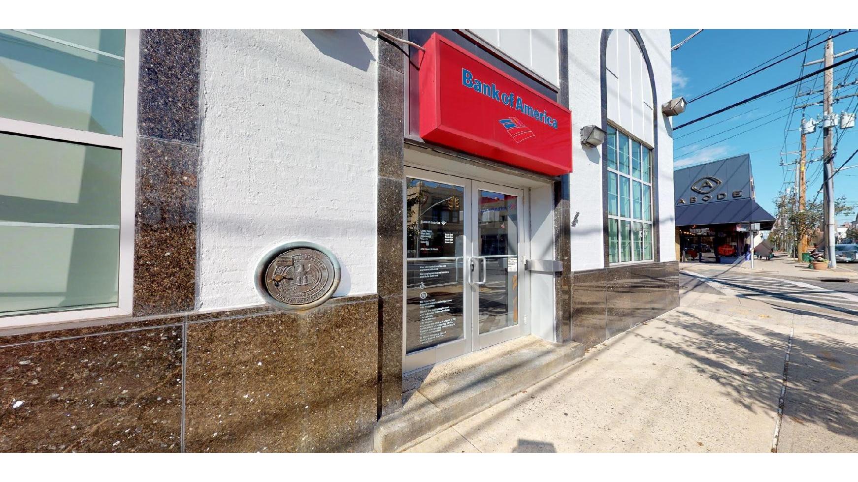 Bank of America (with Drive-thru ATM) 01