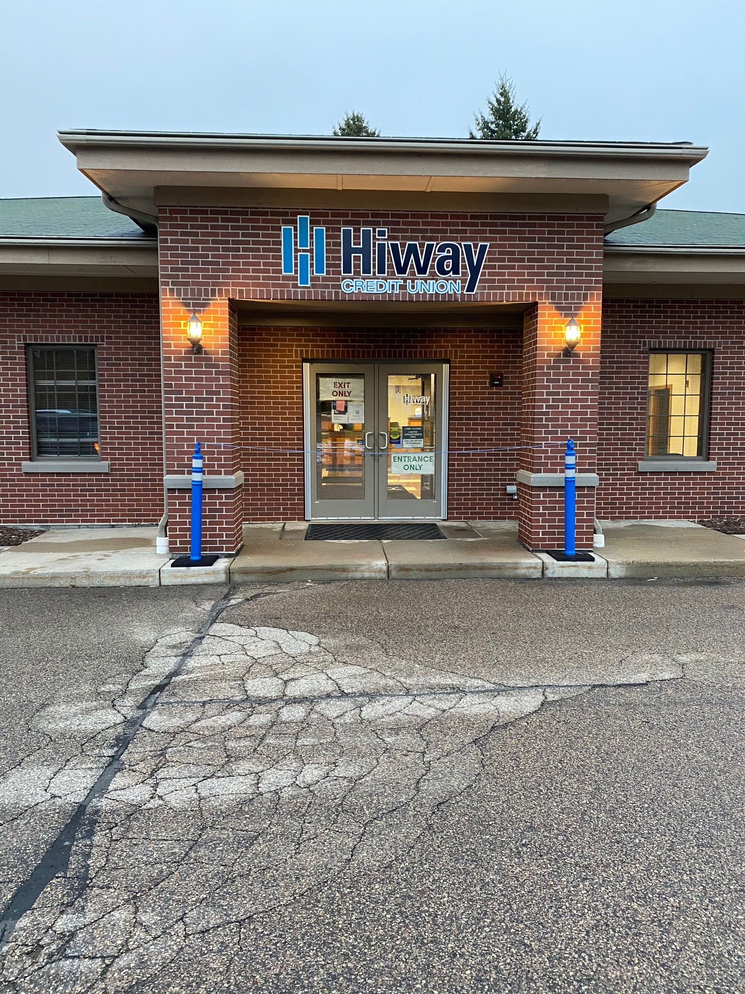 Hiway Credit Union - Minneapolis Branch 01