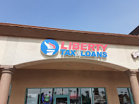 Liberty Tax & Loans 02