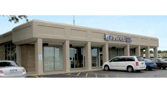 First Mid Bank & Trust Charleston Lincoln 01