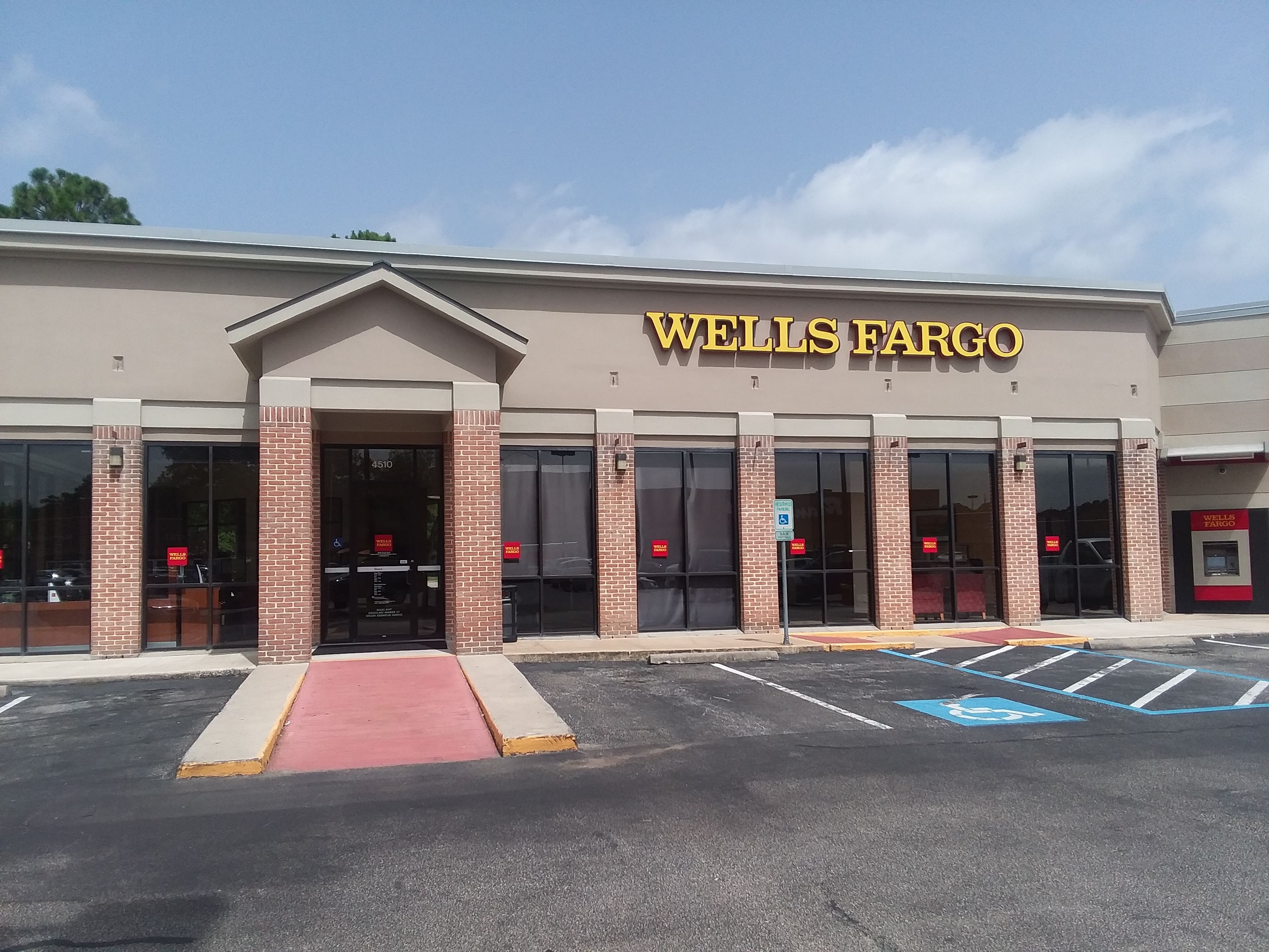 Wells Fargo Bank 01