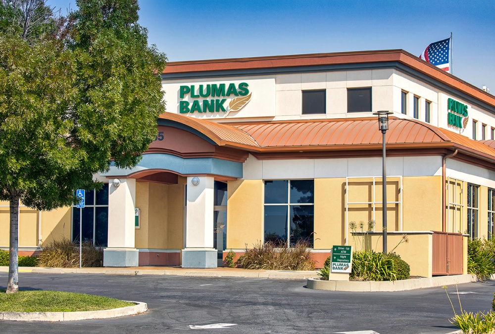 Plumas Bank 01
