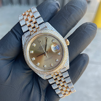 Latin American Pawn Shop 04