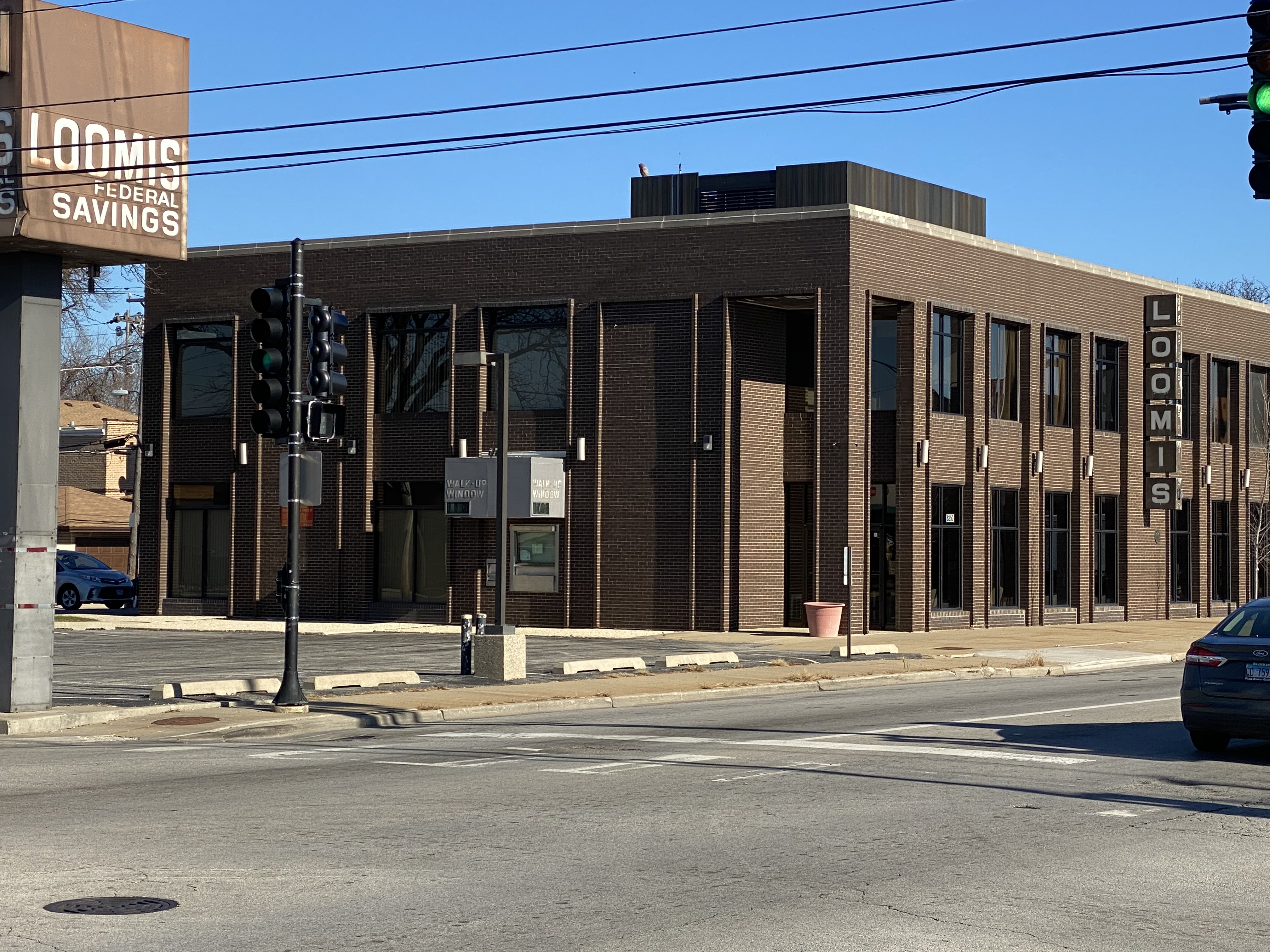 Hoyne Savings Bank 01