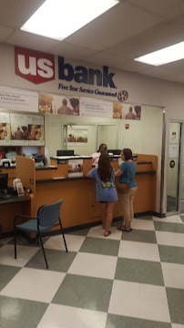 U.S. Bank Branch 01