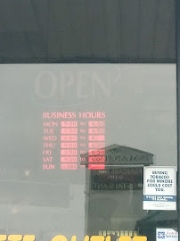 Money Tyme Tobacco Outlet 02