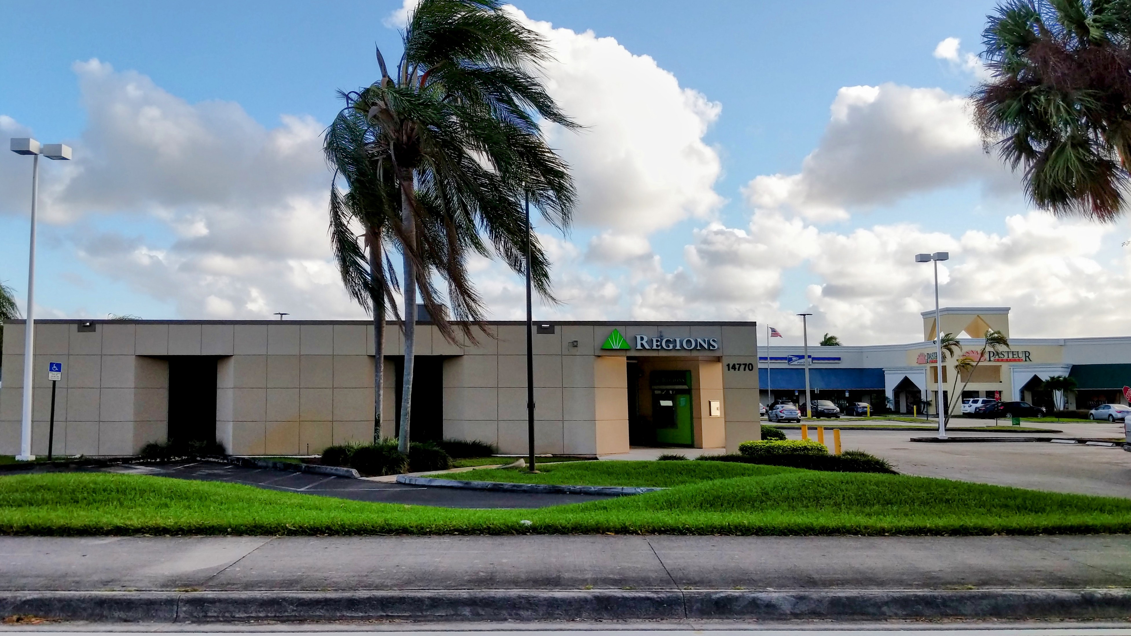 Regions Bank 01