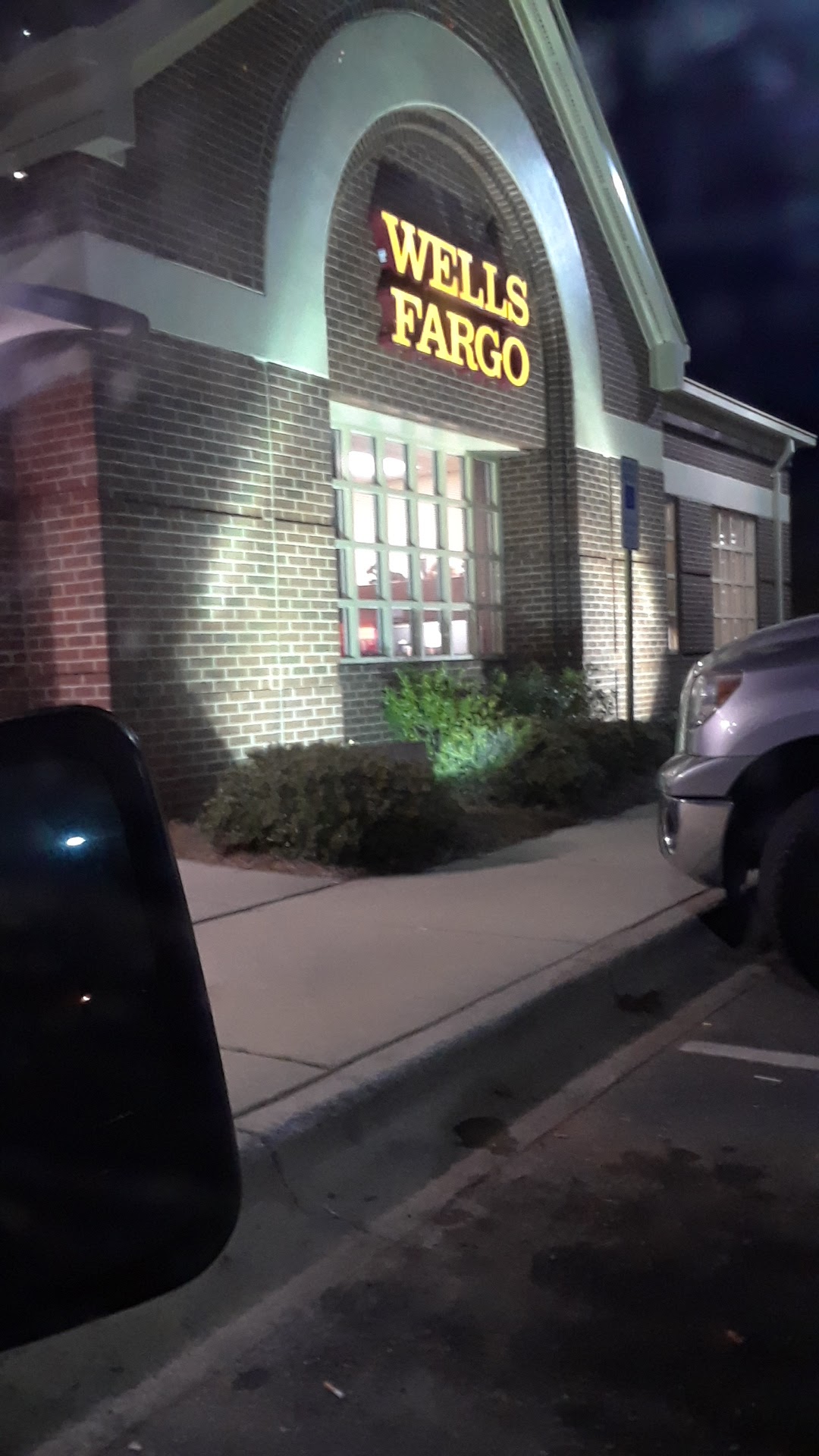 Wells Fargo Bank 01