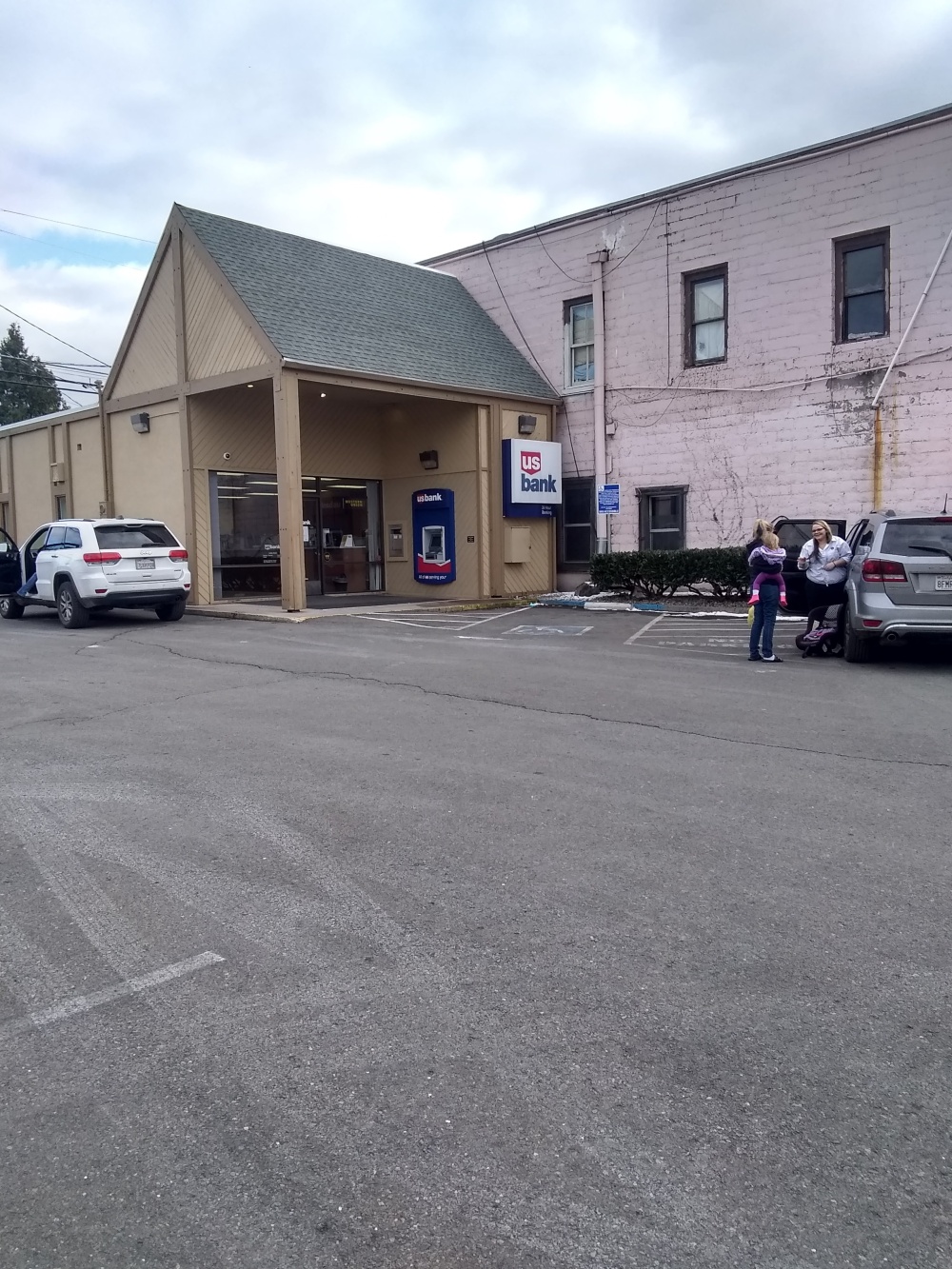 U.S. Bank Branch 01