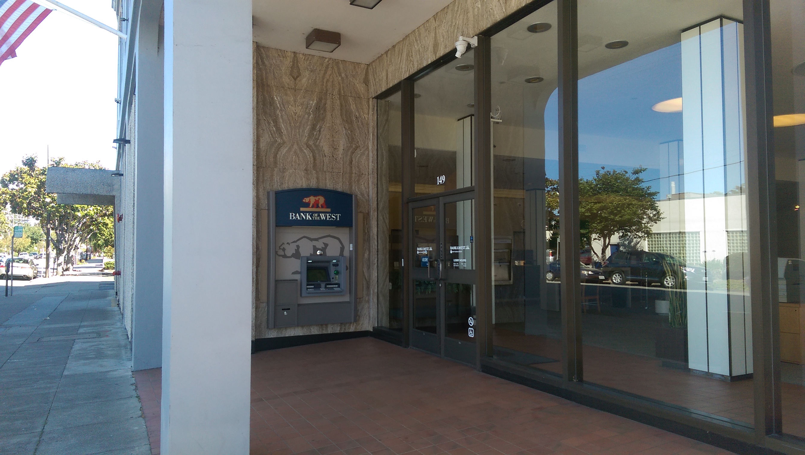 Bank of the West 01