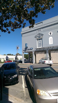 Bank of the West 02