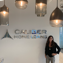 Kimberly Burgess Caliber Home Loans -Biltmore Branch 02