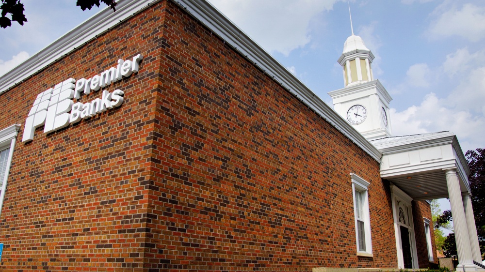 Premier Bank White Bear Lake 01
