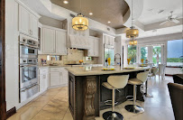 Tami Heitzwebel-HeitzTeam-RE/MAX Associates Northeast 02
