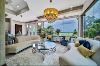 Tami Heitzwebel-HeitzTeam-RE/MAX Associates Northeast 03