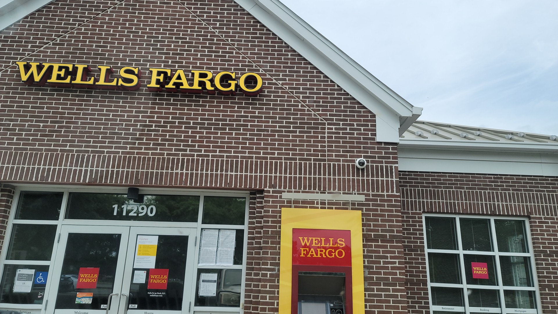 Wells Fargo Bank 01