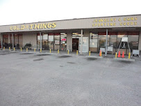 Gold-N-Things Pawn 01