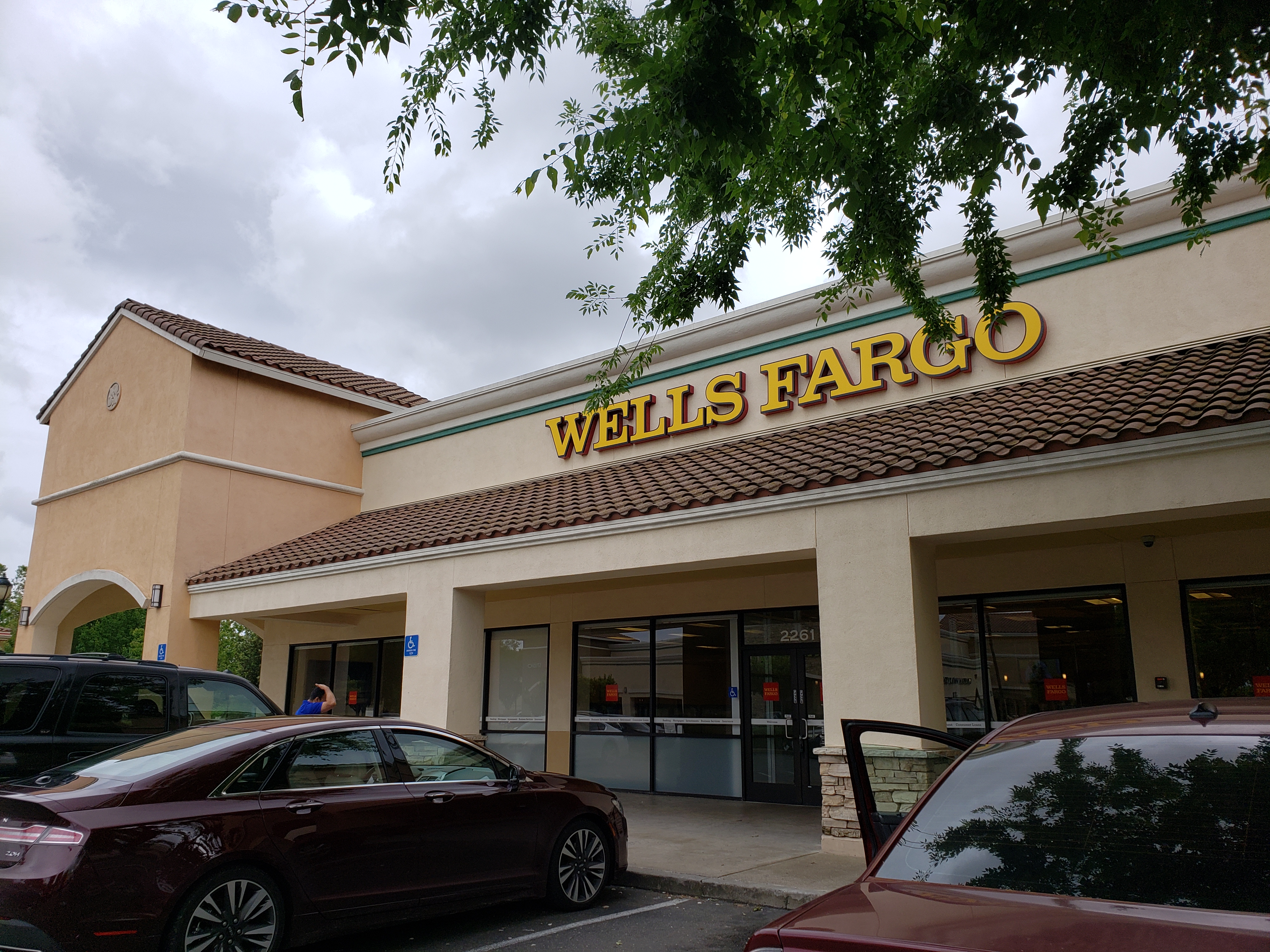 Wells Fargo Bank 01