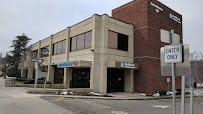 Bank of America (with Drive-thru ATM) 01