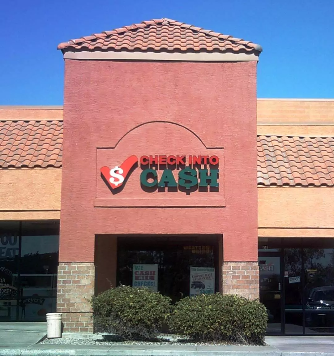 Check Into Cash 01