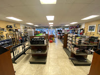 M & M Pawn 01